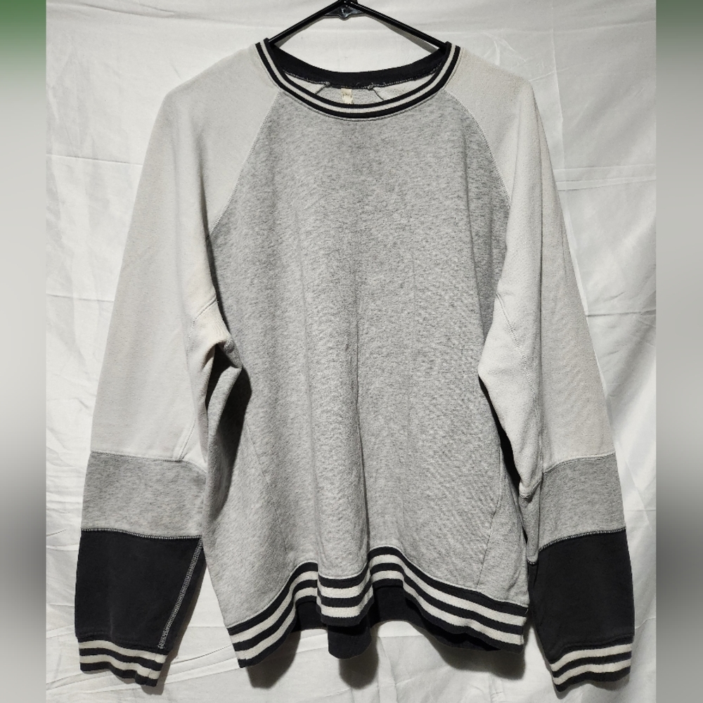 LLD oversized crewneck sweatshirt. Size L/XL. Gray